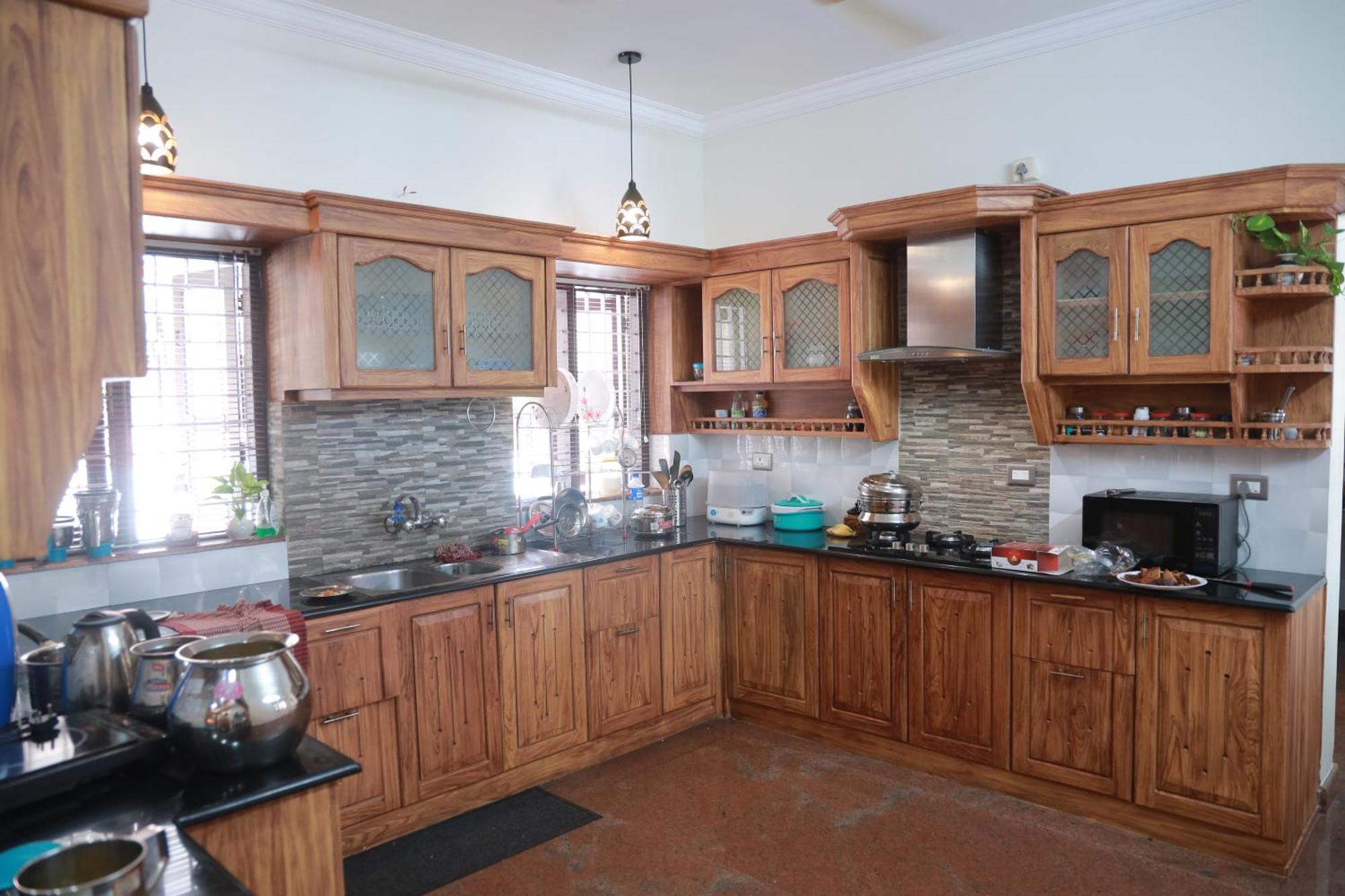 Rose Country house